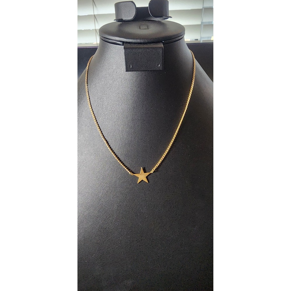 Avon Vintage Gold Tone Star Pendant Necklace Minimalist Celestial Curb Chain 18"